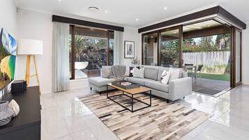 TV, DVD player, offices