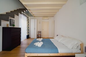 3 bedrooms, iron/ironing board, free WiFi, bed sheets - Casa Santa Sofia con terrazza by Wonderful Italy (Palermo)