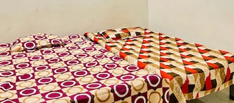 Om Sai guest house