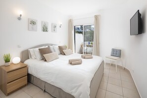 1 bedroom, iron/ironing board, WiFi