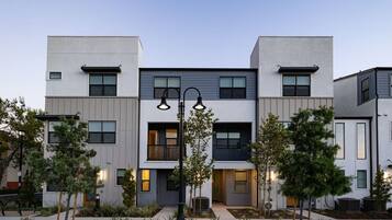 2 bedrooms, Internet