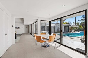 Dining - Belden Crist House in Movie Colony (Palm Springs)
