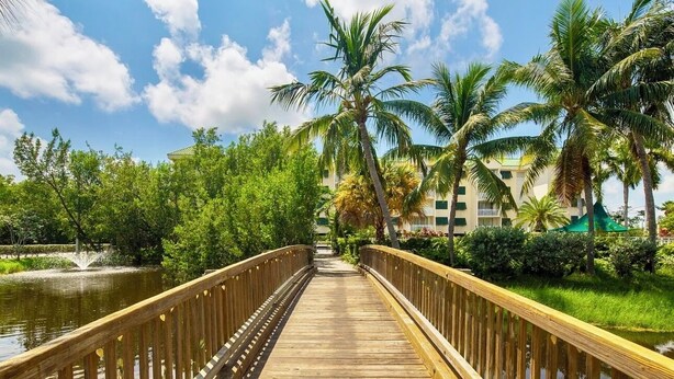 Property grounds - Charming Key West Town Home Beach/Pool (Key West)