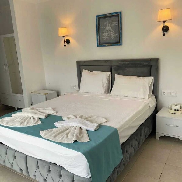 Habitación estándar doble, no fumadores, vistas parciales al mar