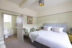 2 sovrum, strykjärn/strykbräda, internet och sängkläder