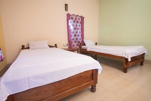 Deluxe Room, Balcony, Garden View - Rhino Cottage Manas By GRB (Barnagar)