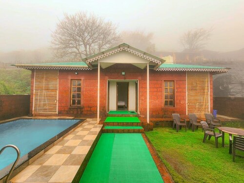 Shiv Parvati Resort