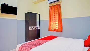 Free WiFi, bed sheets