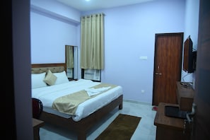 Quarto casal luxo | Escrivaninha