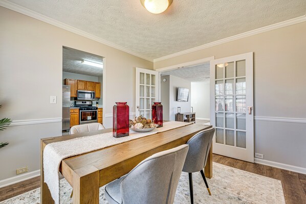 House (3 Bedrooms) | Interior