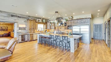 House (Multiple Bedrooms) | Interior