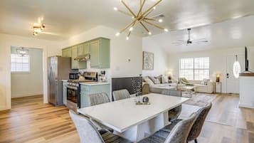 House (3 Bedrooms) | Front of property