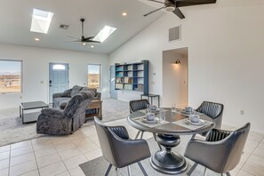 House (1 Bedroom) | Interior