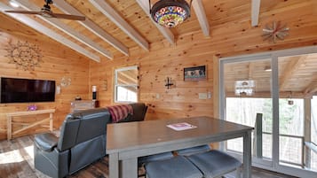 House (1 Bedroom) | Interior