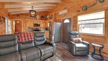 House (1 Bedroom) | Interior