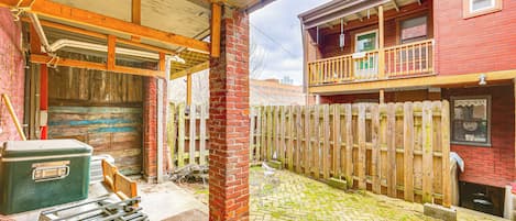 Apartment (0 Bedroom) | Interior