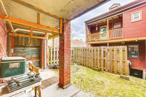 Walkable Studio in the Heart of Pittsburgh!