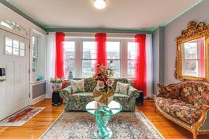 Interior - 3 Mi to Penn: Pet-friendly Townhome in Yeadon! (Lansdowne)