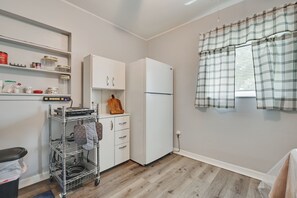 House (1 Bedroom) | Interior