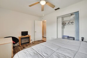 House (1 Bedroom) | Interior