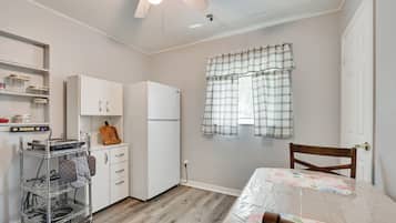 House (1 Bedroom) | Interior