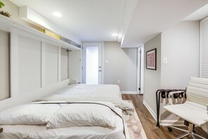 Apartment (1 Bedroom) | Interior