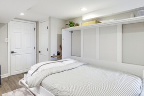 Apartment (1 Bedroom) | Interior
