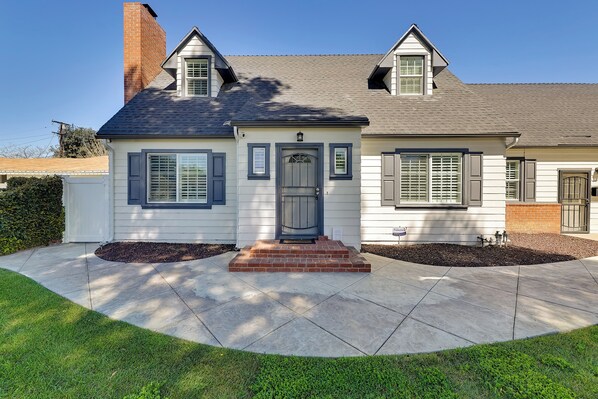 House (3 Bedrooms) | Interior - 4 Mi to Dtwn: Riverside Gem w/ Pool & Game Room (Riverside)