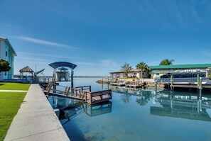 House (3 Bedrooms) | Interior - Canal & Gulf Views: Spacious Hudson Home (Hudson)