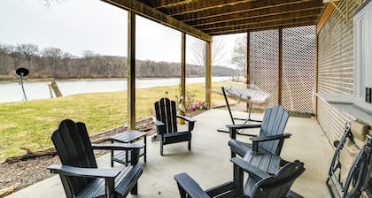 6 Mi to Dtwn Pella: Riverfront Cabin w/ Game Room!