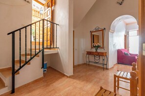 House | Interior - Holiday Home in the Village of Santa Lucia (Santa Lucia)