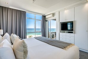 Apartment | 2 bedrooms, Internet - Camps Bay Beachside 2bed w Sea View Cloud 9 (Cape Town)