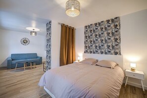 1 bedroom, free WiFi, bed sheets