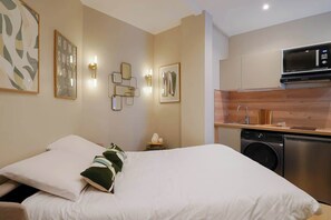 1 chambre, fer et planche à repasser, Wi-Fi, draps fournis