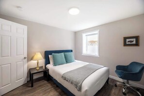 Bügeleisen/Bügelbrett, WLAN, Bettwäsche