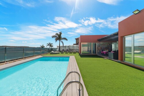 Tranquil Chalet in Salobre, Gran Canaria