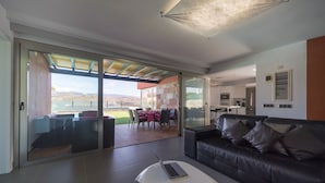 Unclassified image, 3 of 41, button - Tranquil Chalet in Salobre, Gran Canaria (San Bartolomé de Tirajana)
