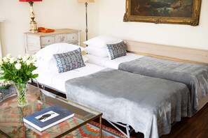 1 chambre, fer et planche à repasser, lit parapluie, Wi-Fi gratuit