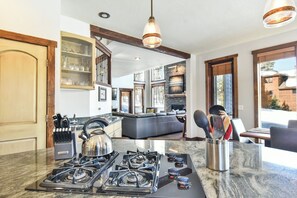 Interior - Shekel Haus – Luxury Mountain Retreat w/ Views & Hot Tub (Breckenridge)