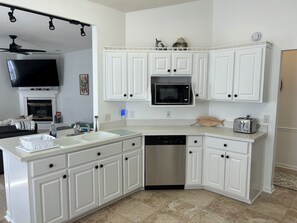 Microwave, oven, stovetop, dishwasher