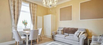 Host & Stay | 3 Metropole Towers