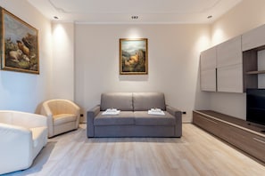 Interior - Pleasant 2BR flat next to Genoa Port (Genoa)