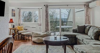 Steps to Ski Trail, Fireplace - Kingswood 1B