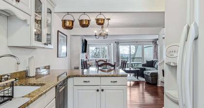 Steps to Ski Trail, Fireplace - Kingswood 1B