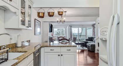 Steps to Ski Trail, Fireplace - Kingswood 1B