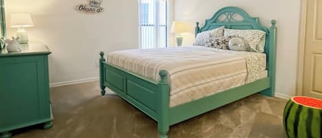 4 bedrooms, iron/ironing board, travel crib, free WiFi