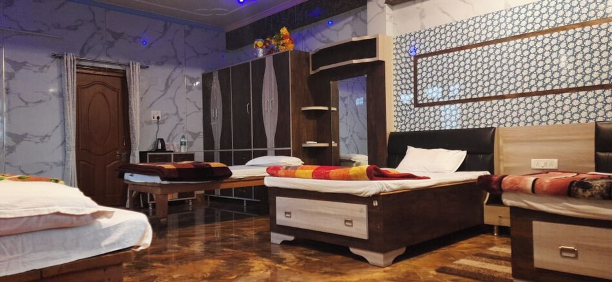 Shared Dormitory | Free WiFi