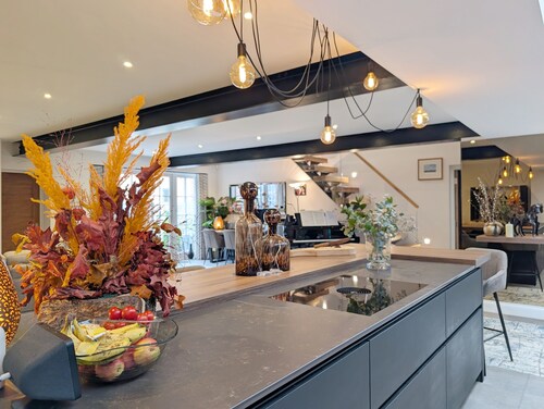 St Cyriacs - Chichester  -  a town house that sleeps 6 guests  in 3 bedrooms