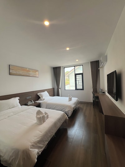 Xianglong Hotel