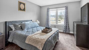 Villa, 5 Bedrooms | 5 bedrooms, laptop workspace, free WiFi